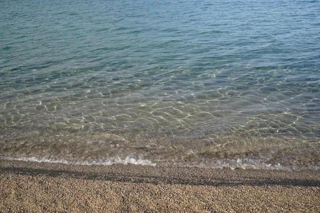 לריסוס Renovated Apartment 300M From The Sea מראה חיצוני תמונה